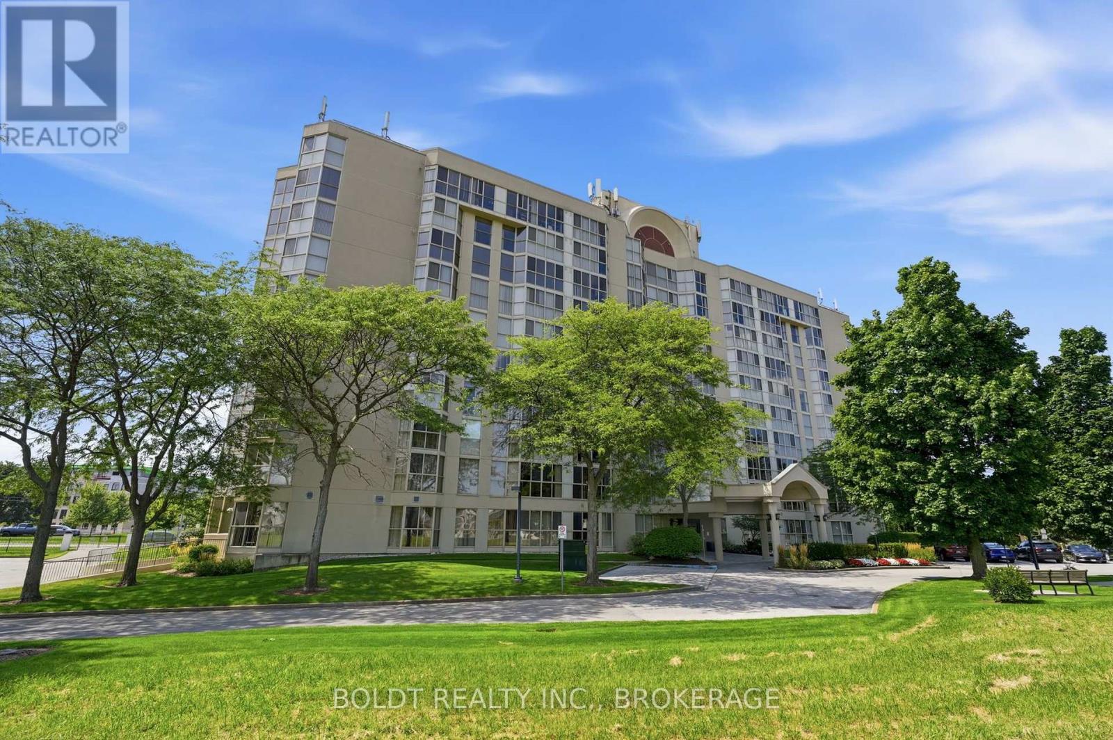 #306 162 MARTINDALE ROAD - Image 4