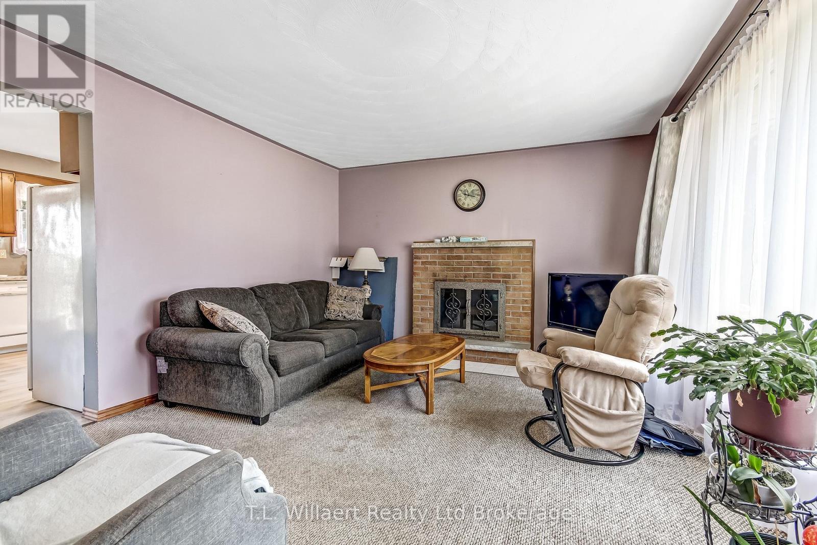 12 ALBA AVENUE - 3