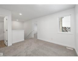 19051 20 Av Nw, Edmonton, AB T6M3E8 Photo 27
