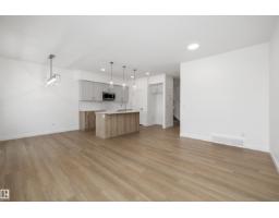 19051 20 Av Nw, Edmonton, AB T6M3E8 Photo 16