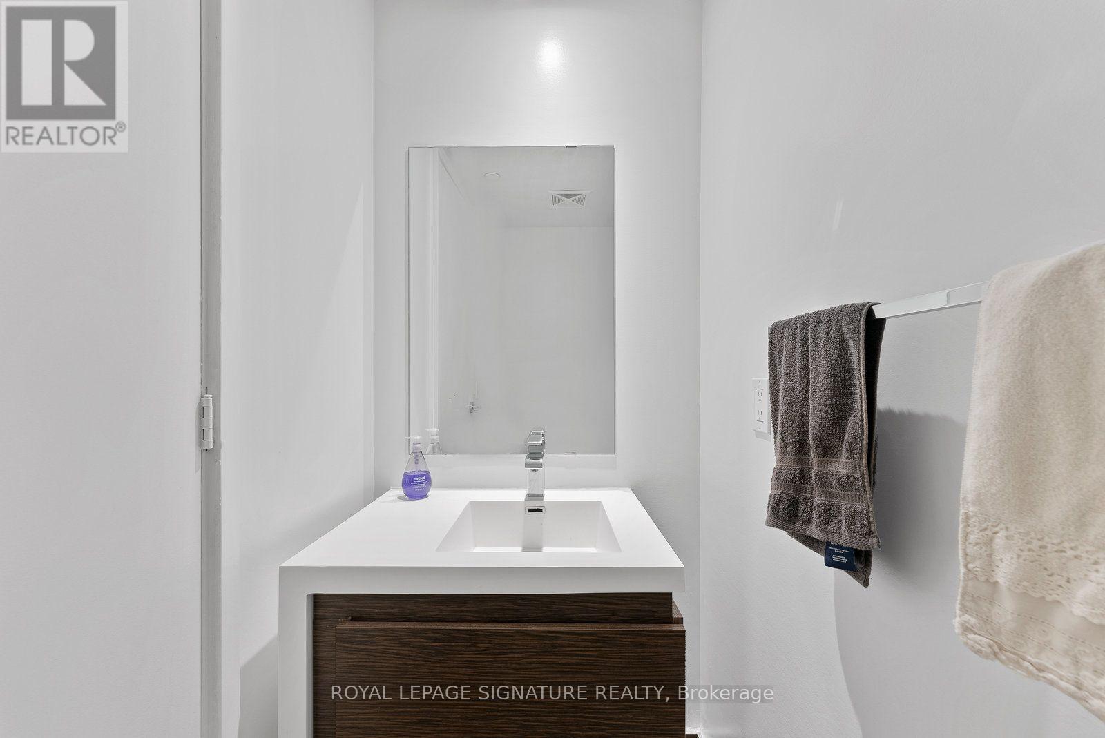 #333 1030 KING STREET W - 26