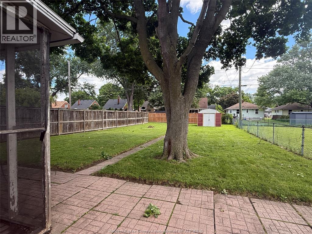 1310 ASKIN AVENUE - 11