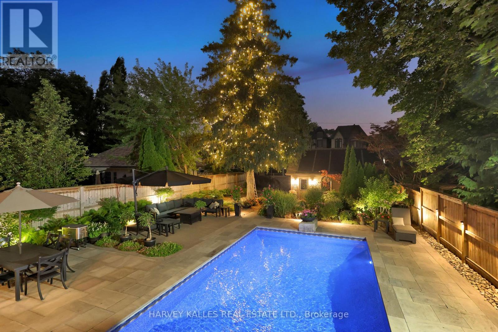 72 TEDDINGTON PARK AVENUE - Image 44