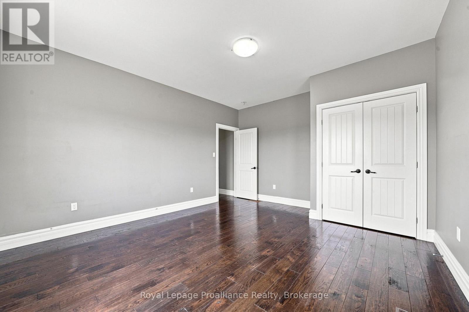 402 BLACK ROAD - Image 25