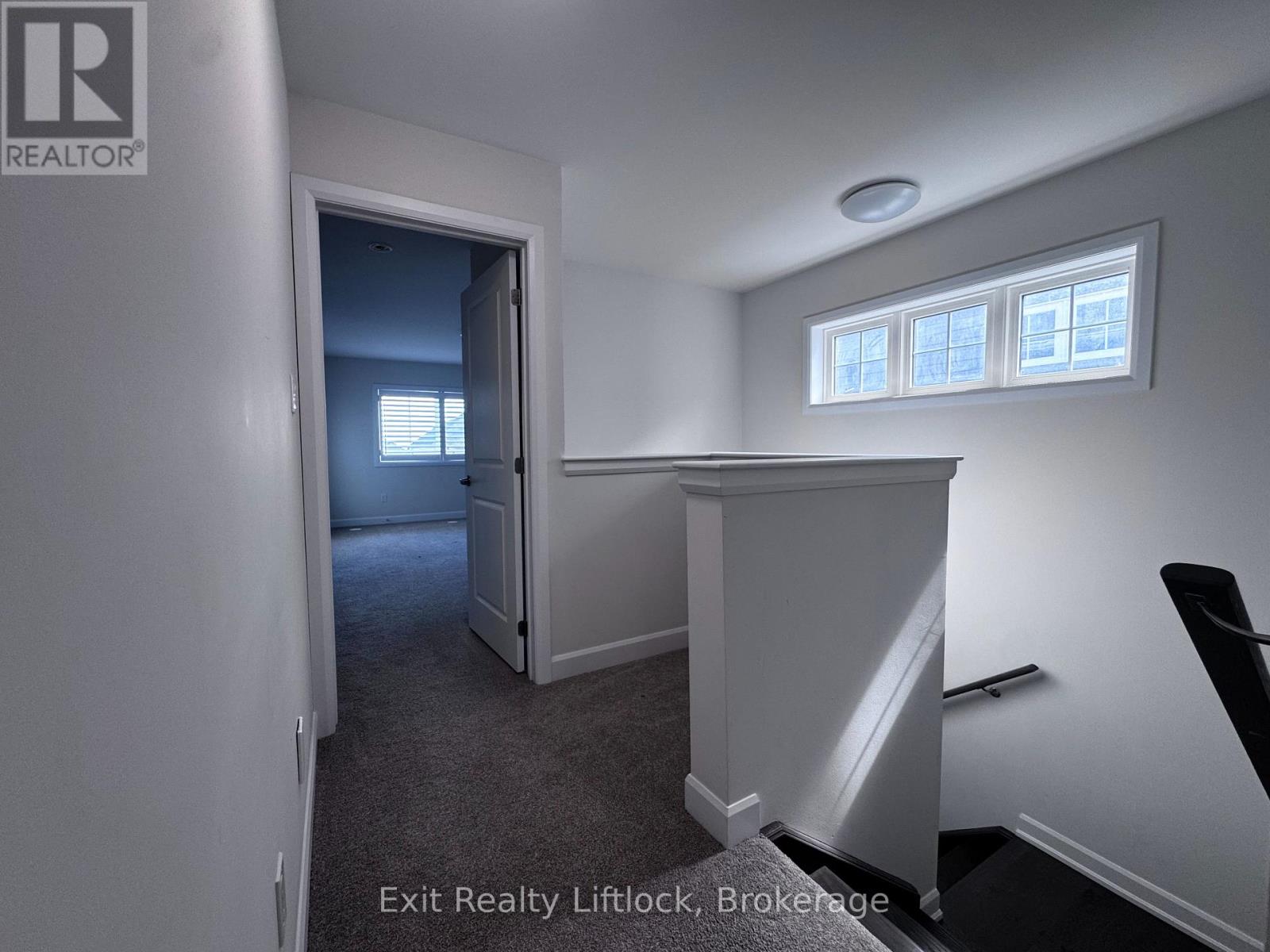 949 BAMFORD TERRACE - 14