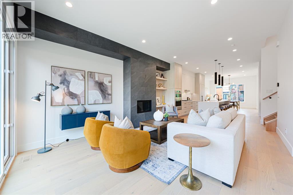 2302 Osborne Crescent SW - 11