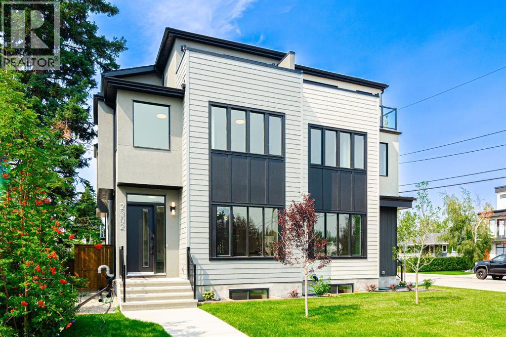 2302 Osborne Crescent SW - 2
