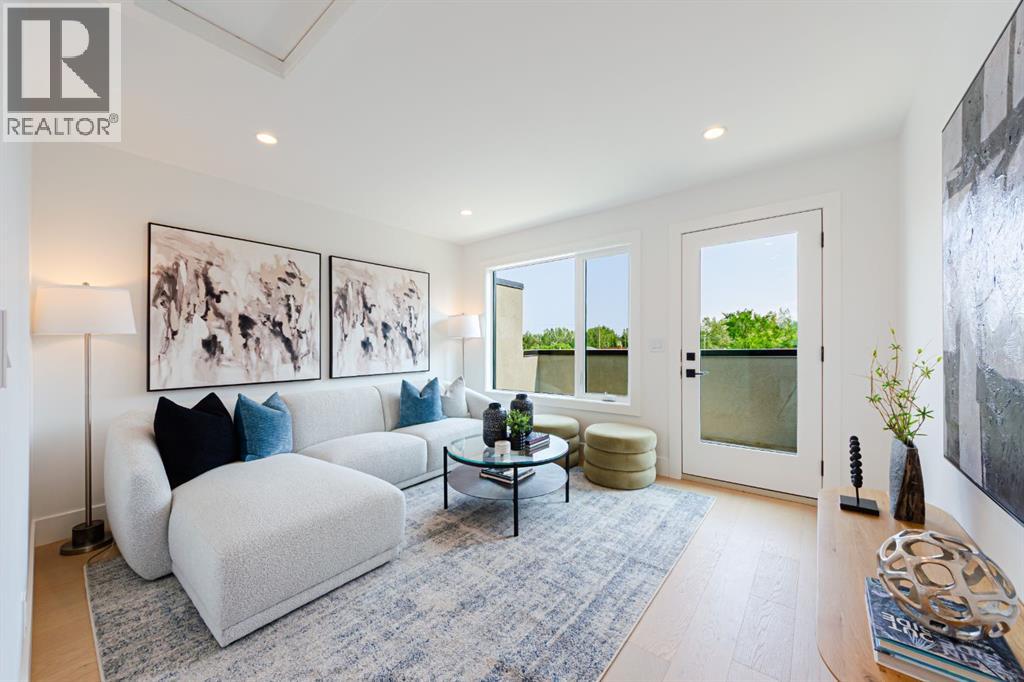 2302 Osborne Crescent SW - 23