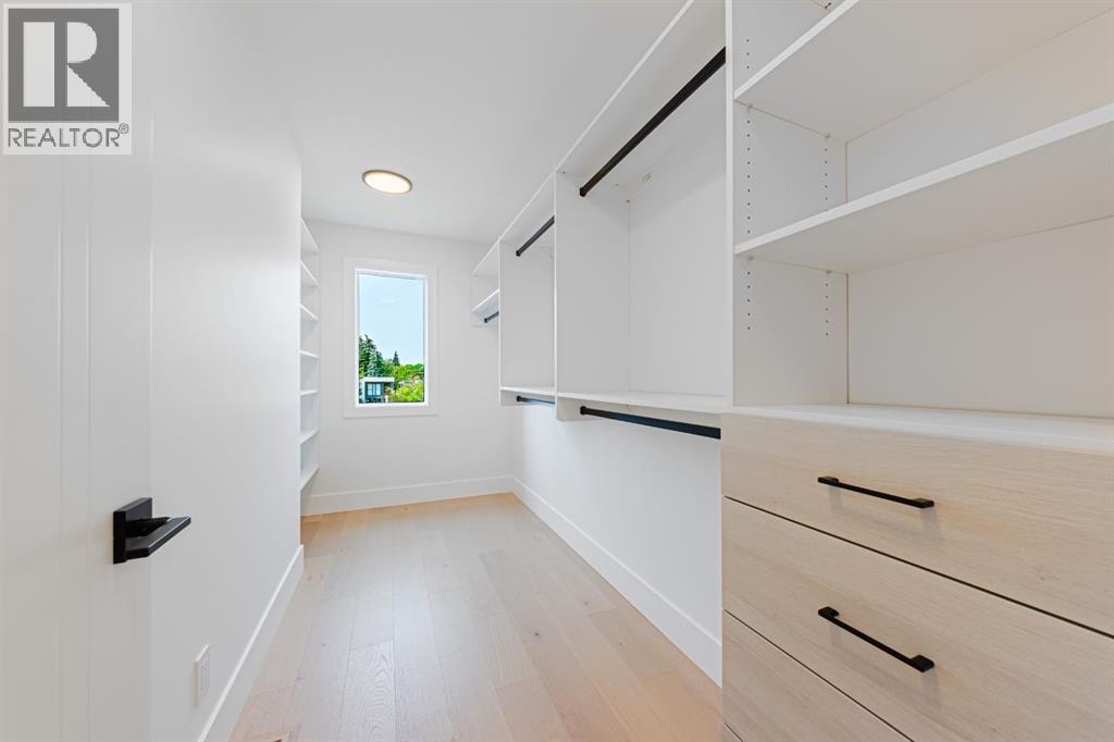 2302 Osborne Crescent SW - 26