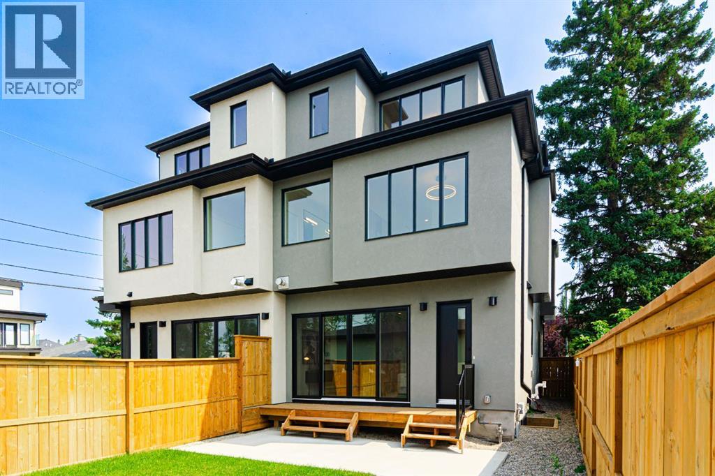2302 Osborne Crescent SW - 32