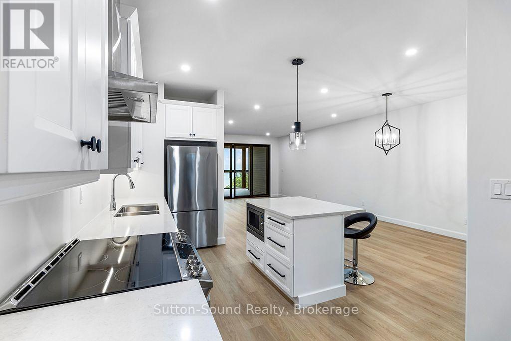 #202 535 ISSAC STREET - 4