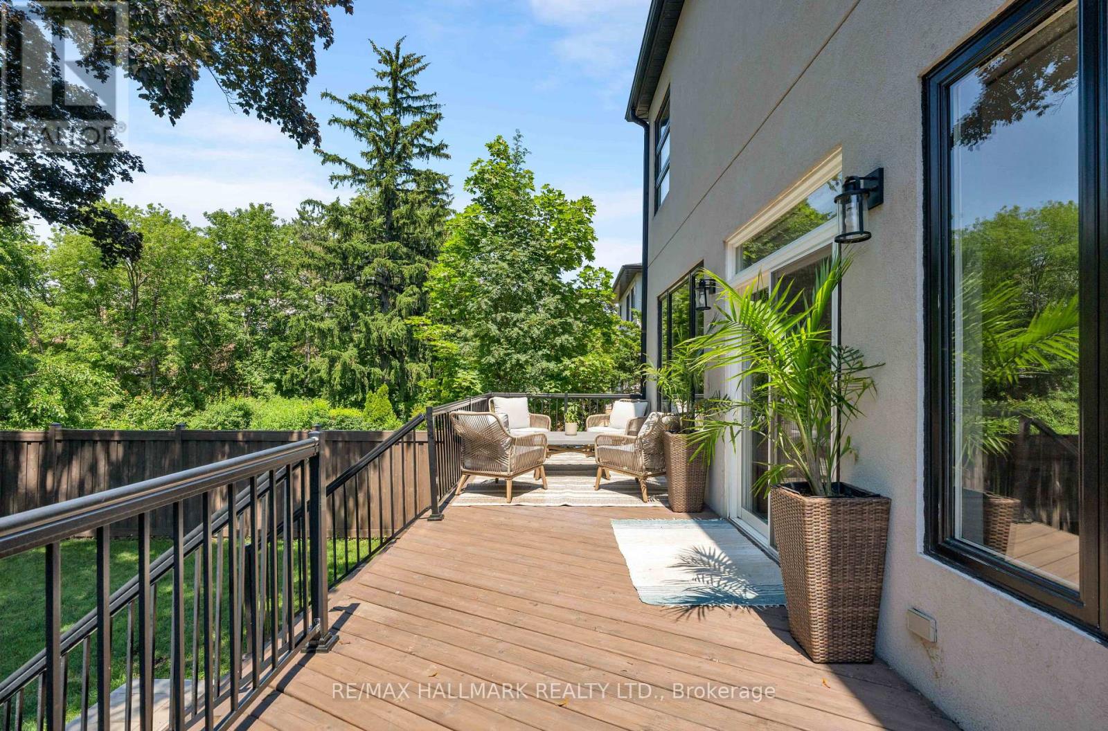 136 GLENWOOD CRESCENT - 42