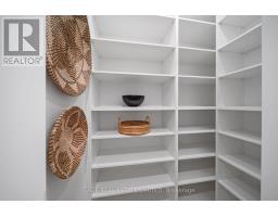 116 Lee Avenue, Toronto, ON M4E2P3 Photo 10