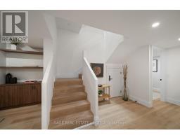 116 Lee Avenue, Toronto, ON M4E2P3 Photo 32