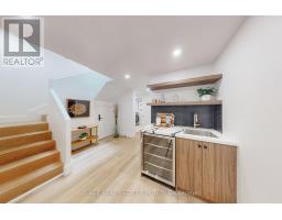 116 Lee Avenue, Toronto, ON M4E2P3 Photo 34