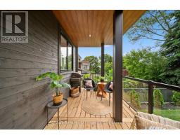 116 Lee Avenue, Toronto, ON M4E2P3 Photo 42