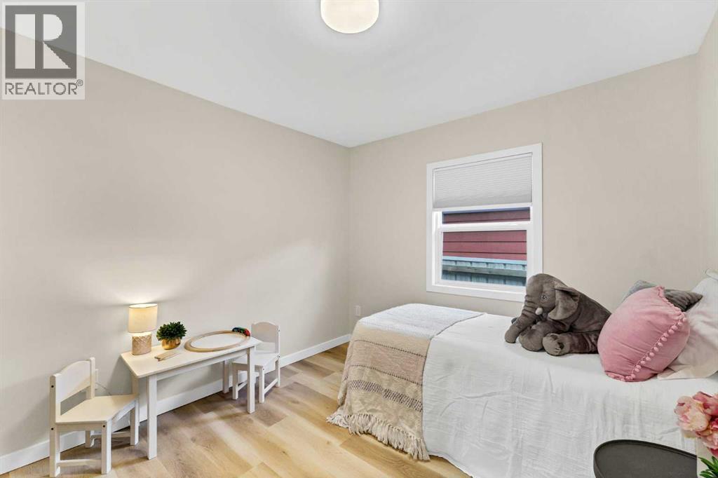 960 5 Street SE - Image 16