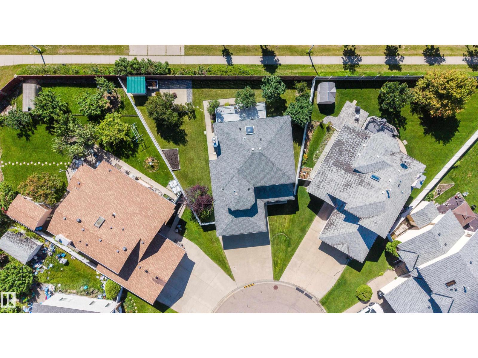 15304 74 St NW photo 4 — MLS® E4505282