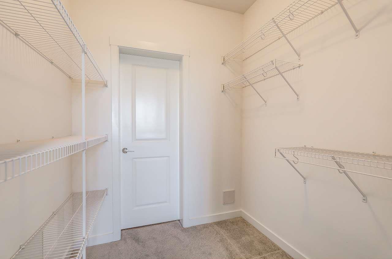 215 15825 85 AVENUE, Surrey