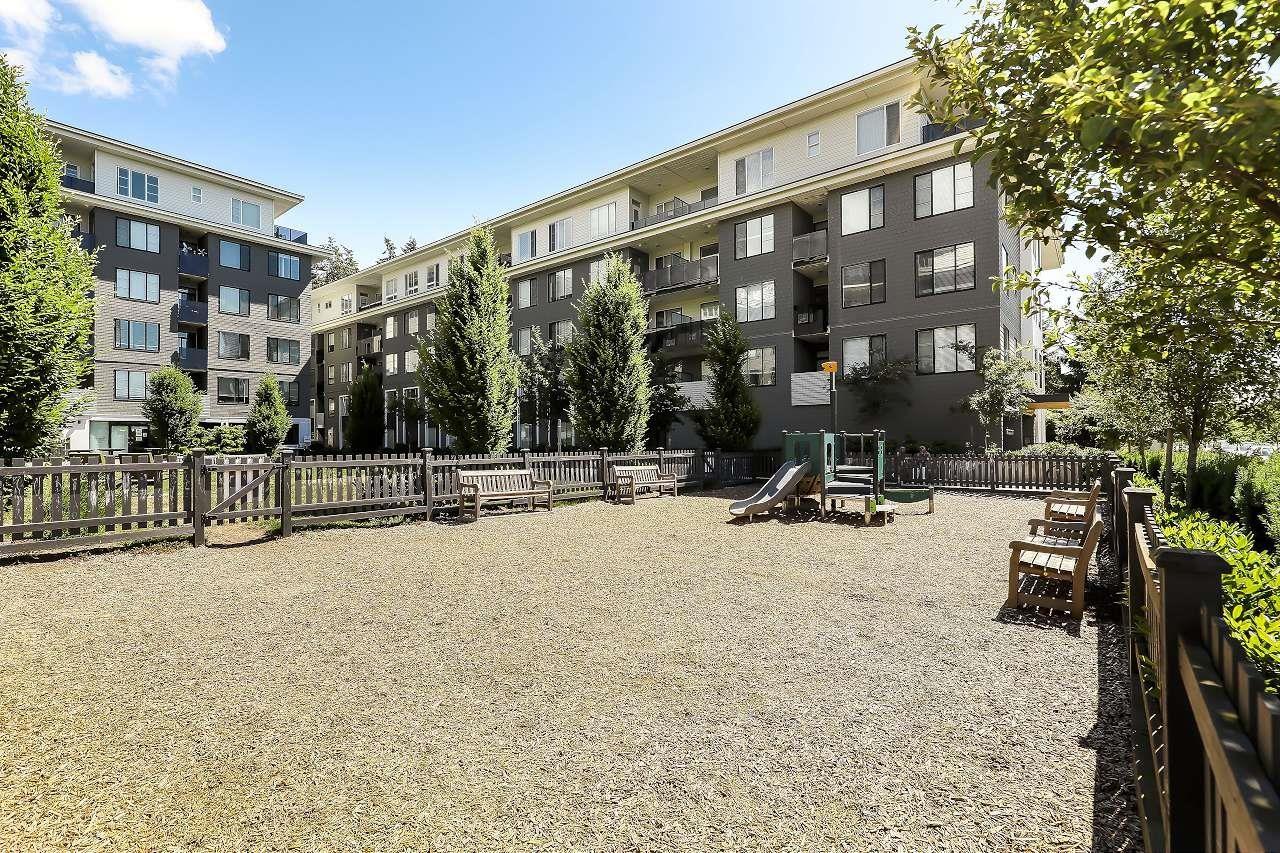 215 15825 85 AVENUE, Surrey