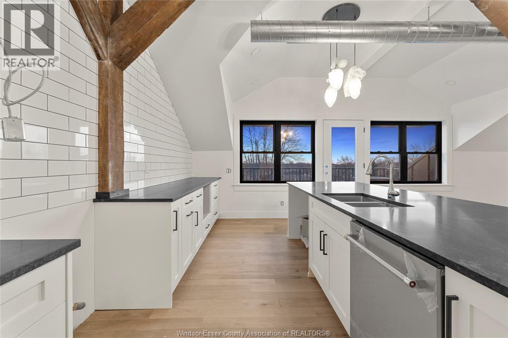 #401 247 BROCK STREET - 5