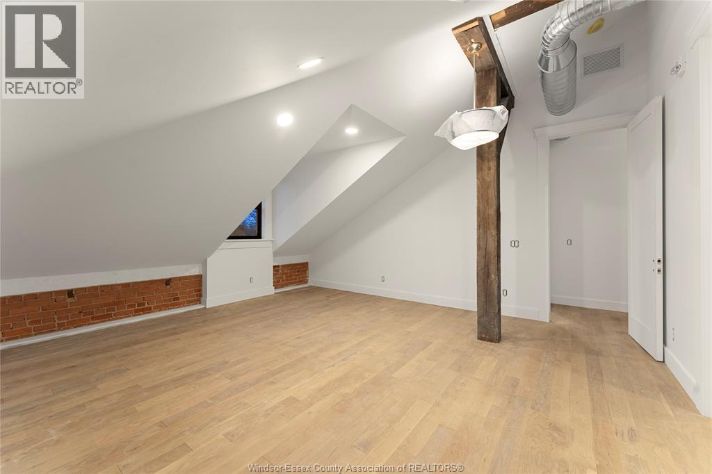 #401 247 BROCK STREET - 20