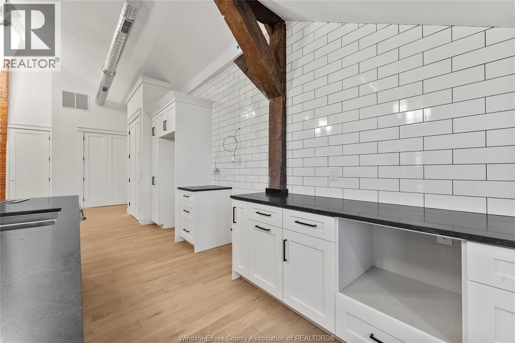 #401 247 BROCK STREET - 7