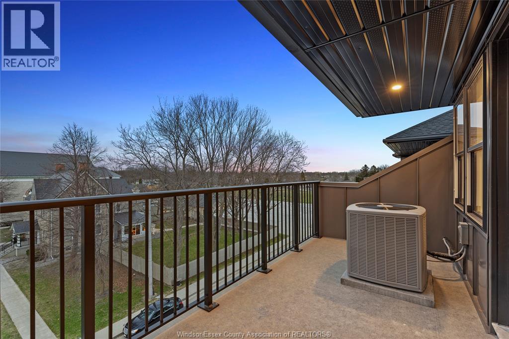 #401 247 BROCK STREET - 35
