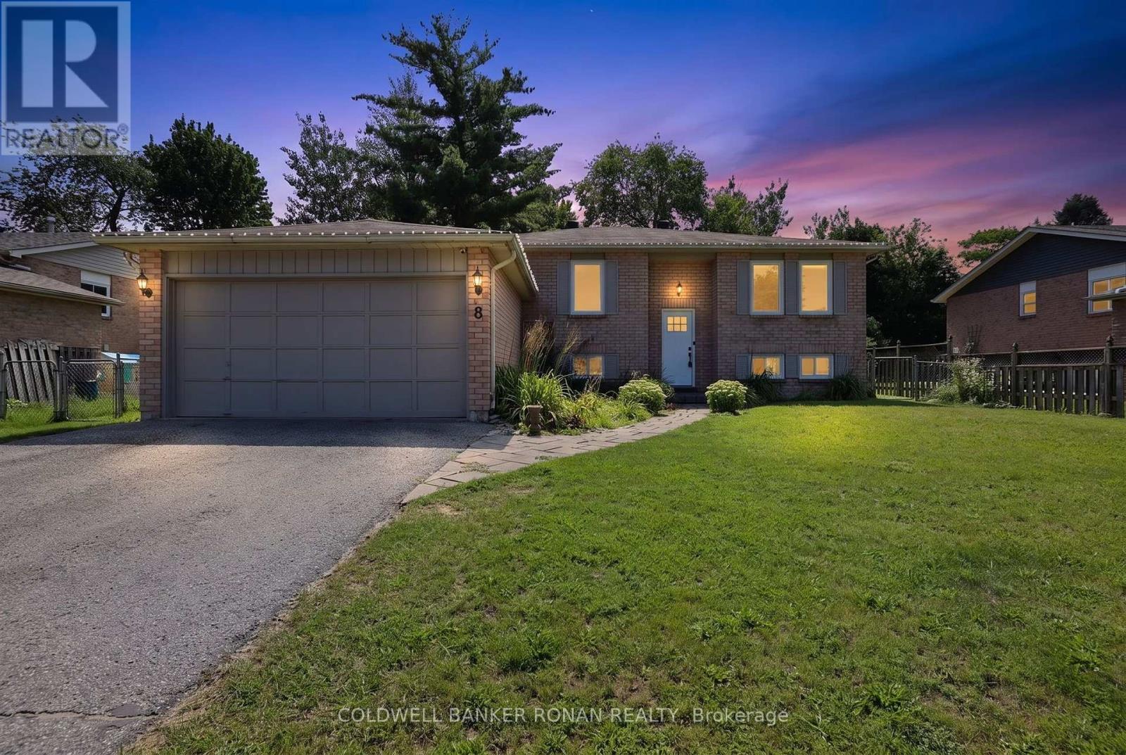 8 MCCARTHY CRESCENT