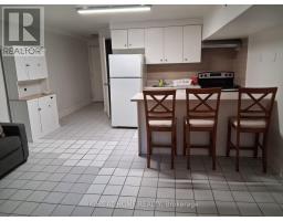 553 Rogers Road, Toronto, ON M6M1B4 Photo 11