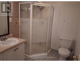 553 Rogers Road, Toronto, ON M6M1B4 Photo 13