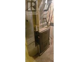 553 Rogers Road, Toronto, ON M6M1B4 Photo 18