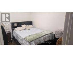 553 Rogers Road, Toronto, ON M6M1B4 Photo 22