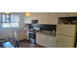 553 Rogers Road, Toronto, ON M6M1B4 Photo 25