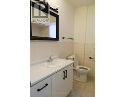 553 Rogers Road, Toronto, ON M6M1B4 Photo 8