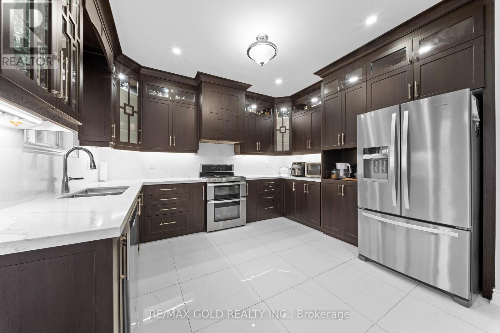 58 BRUNETTA WAY - 10