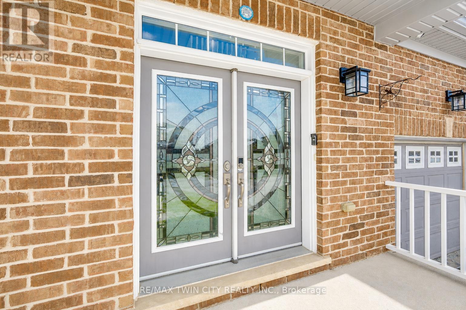 498 THOMAS SLEE DRIVE — photo 3