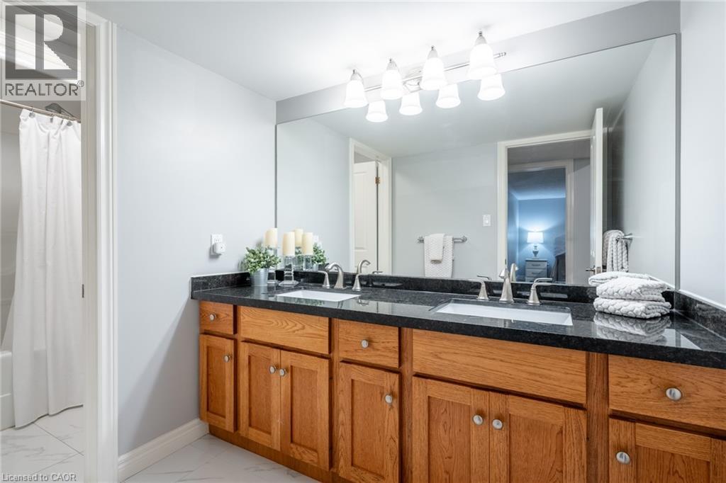 18 WESTIE Road - 32