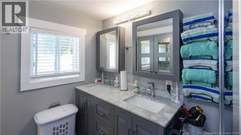 5 Esdale Drive - Image 33