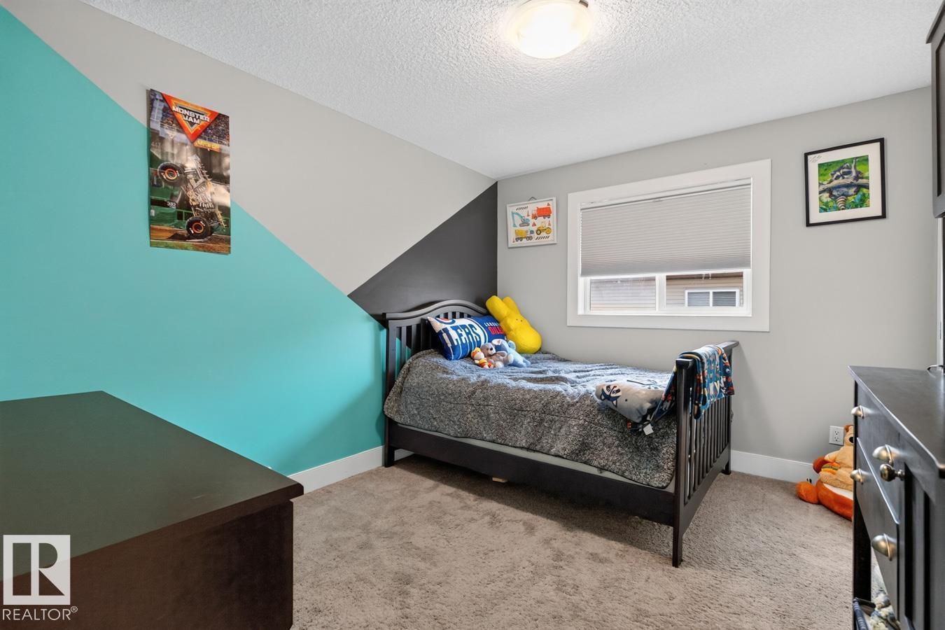 77 CARAGANA WY - 29
