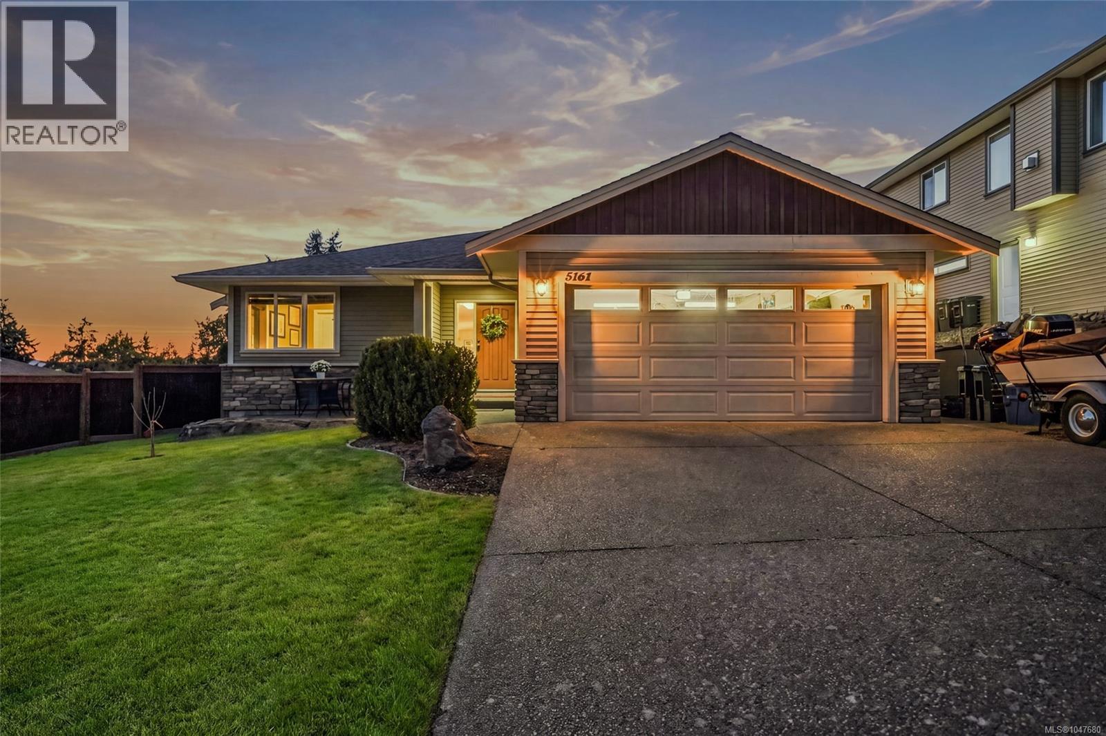 5161 Owlstone Pl, Nanaimo