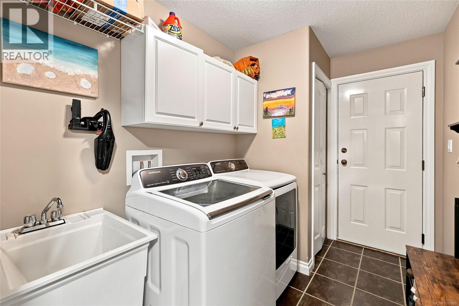 5161 Owlstone Pl, Nanaimo