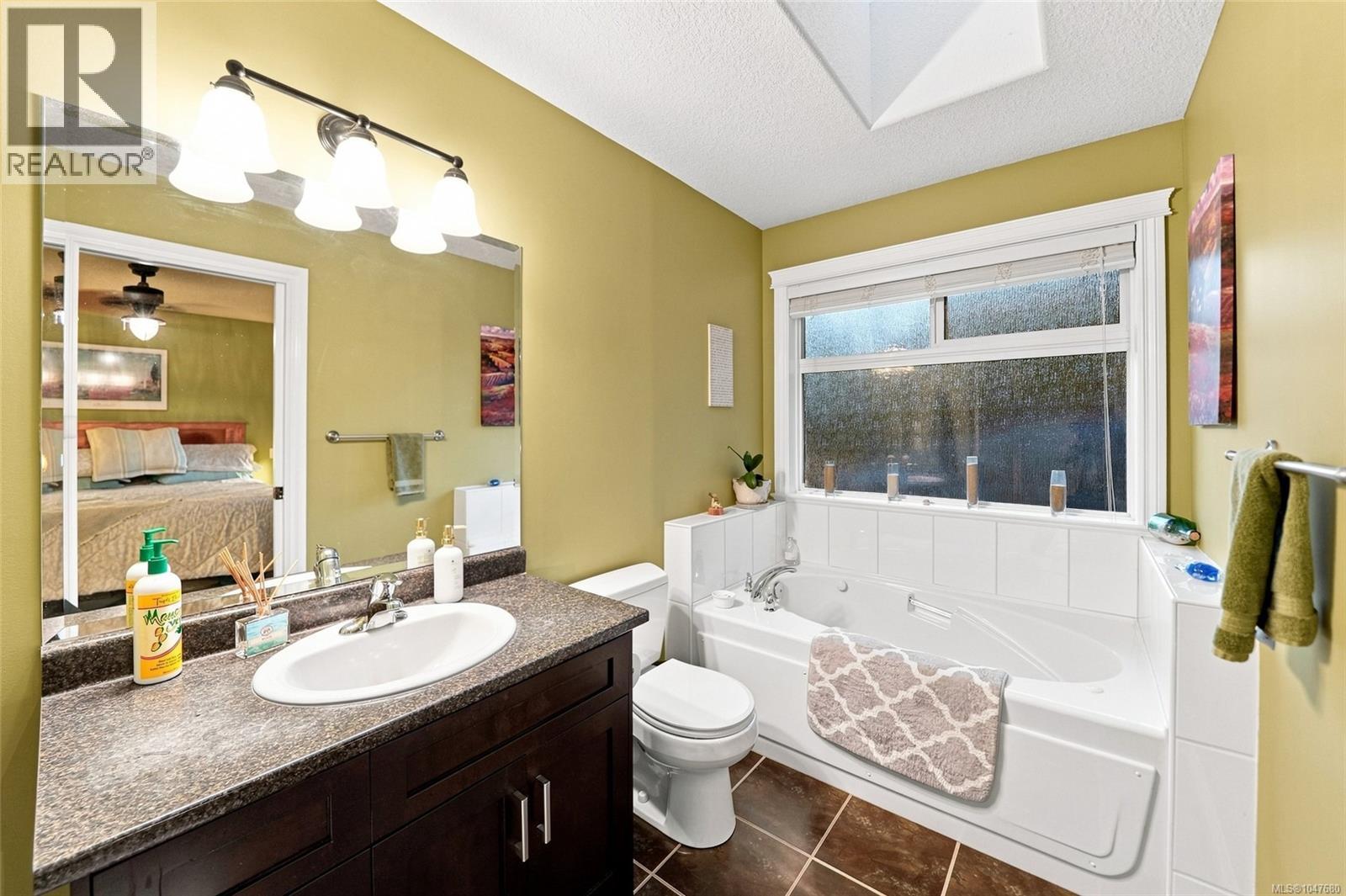 5161 Owlstone Pl, Nanaimo