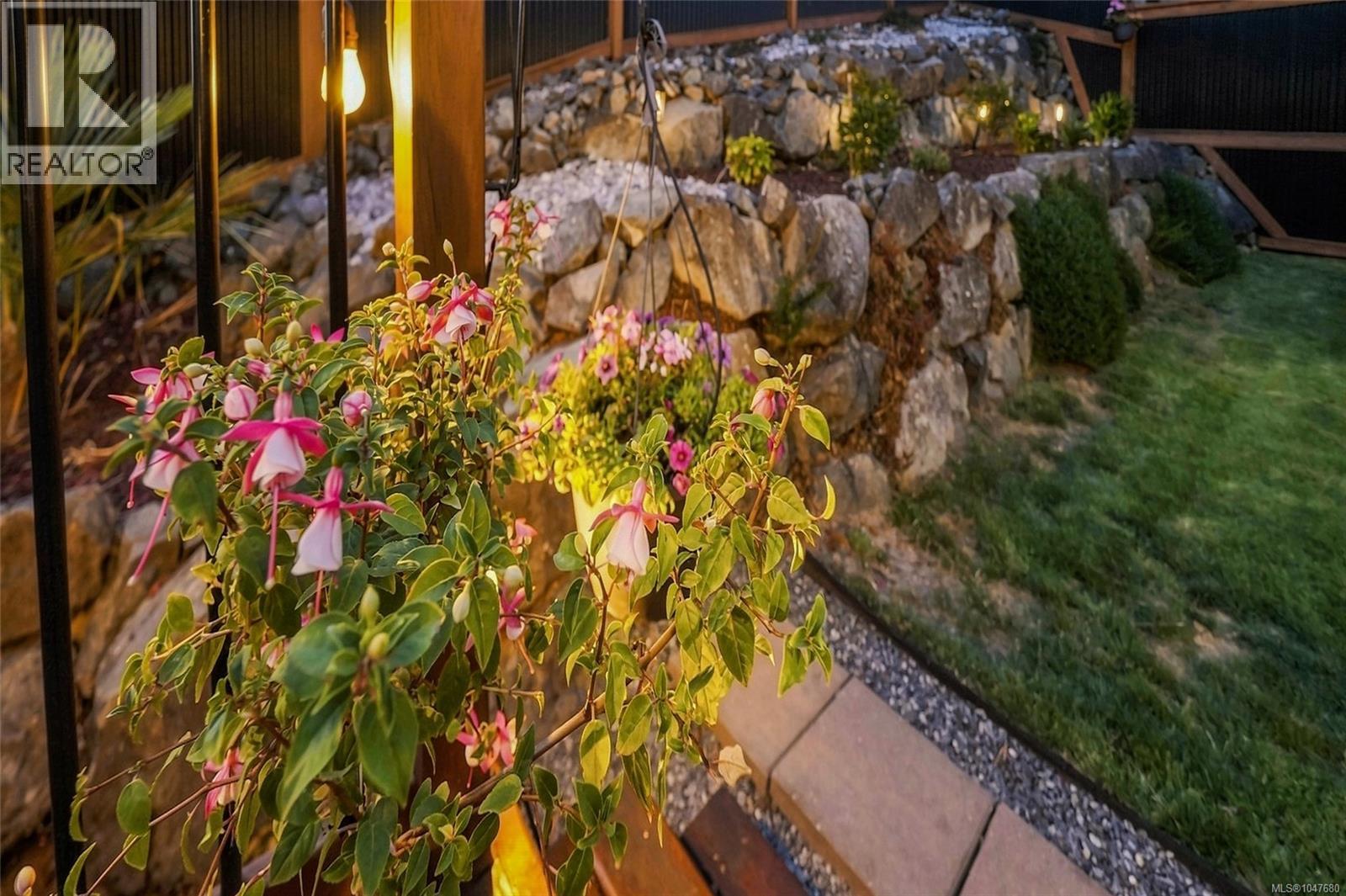 5161 Owlstone Pl, Nanaimo