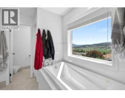 2338 Dunrobin Place, Kamloops, BC V1S1W1 Photo 23
