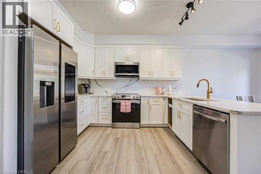 944 PARKVALE Court - Image 17