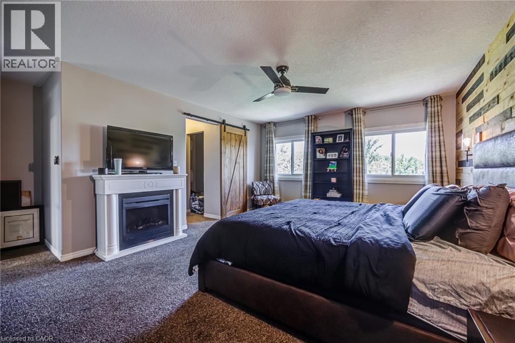 944 PARKVALE Court - Image 28