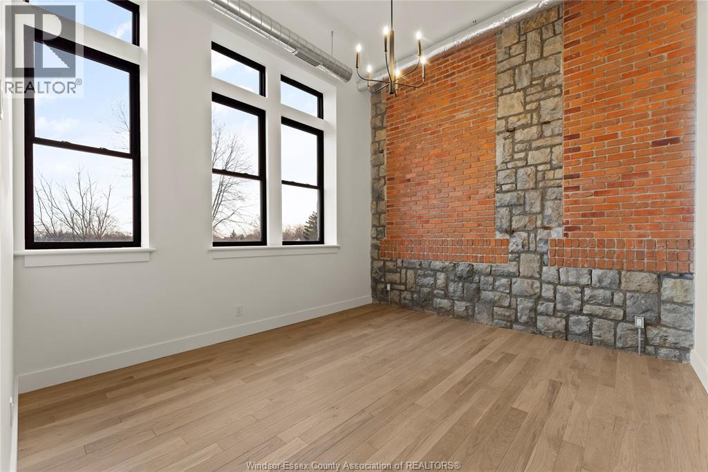 #303 247 BROCK STREET - Image 17