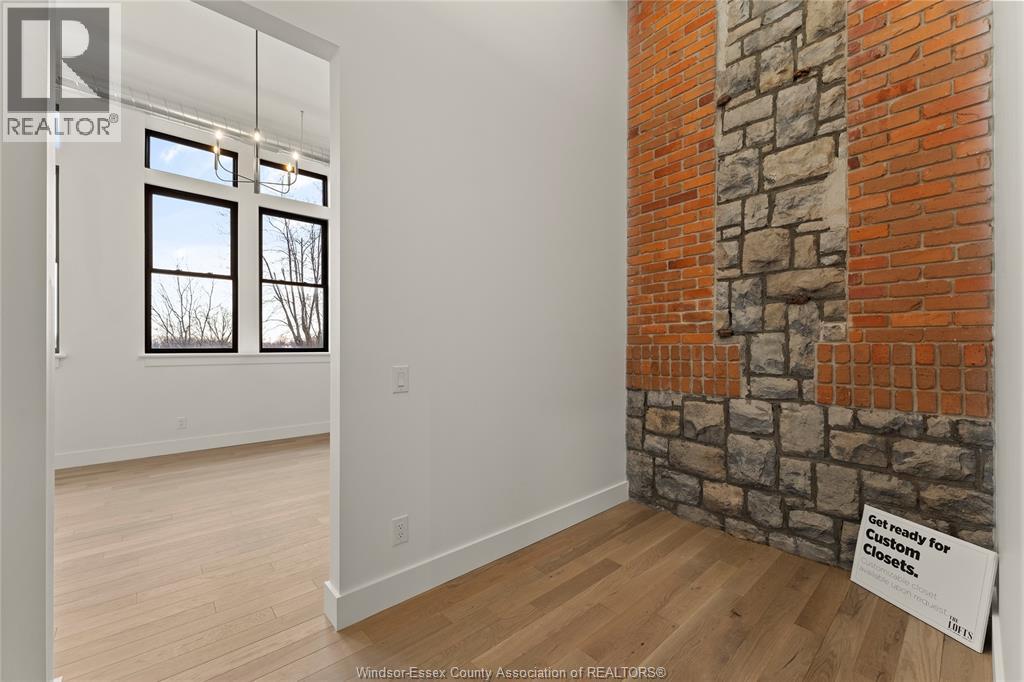 #303 247 BROCK STREET - 21