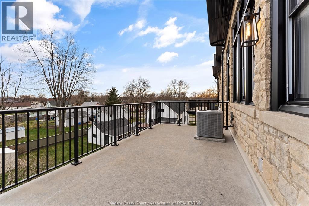 #303 247 BROCK STREET - Image 25